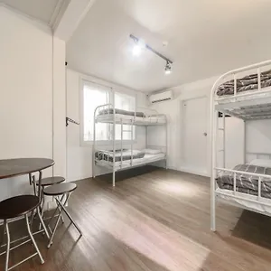 2* Hostel Itaewon